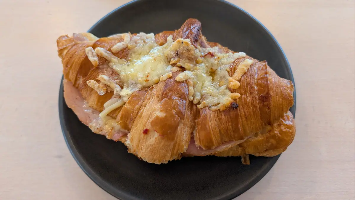 Bakeaholics – patisserie in Norwich town centre